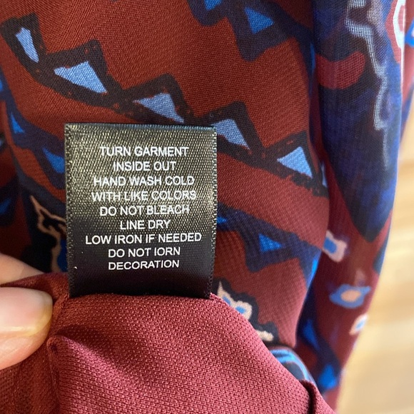 Colleen Lopez 2x ladies top. $18 - Picture 5 of 5